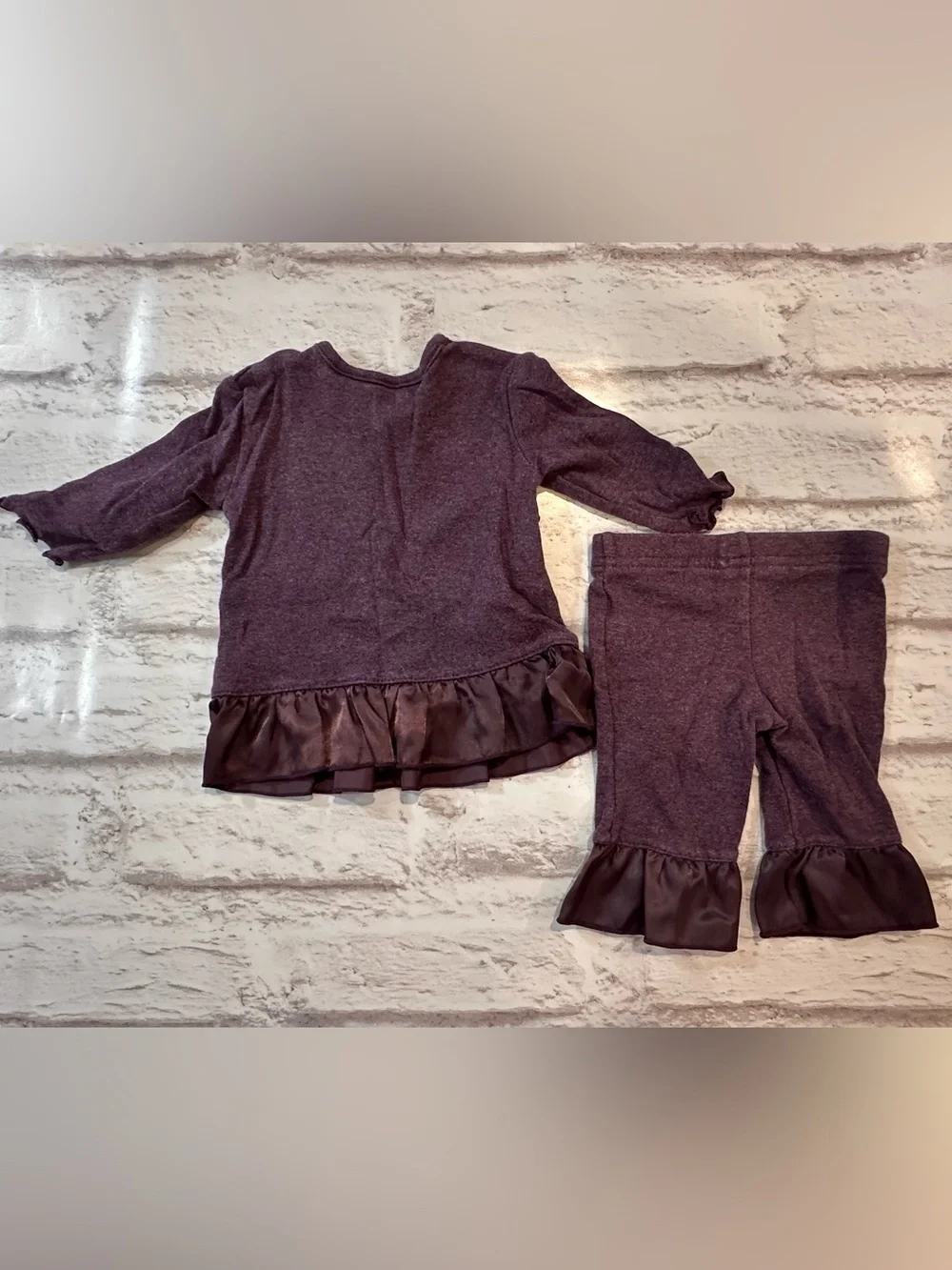 Miniwear Baby Girl 2-Piece Plum Heart Ruffle Outfit Set 0–3 Months